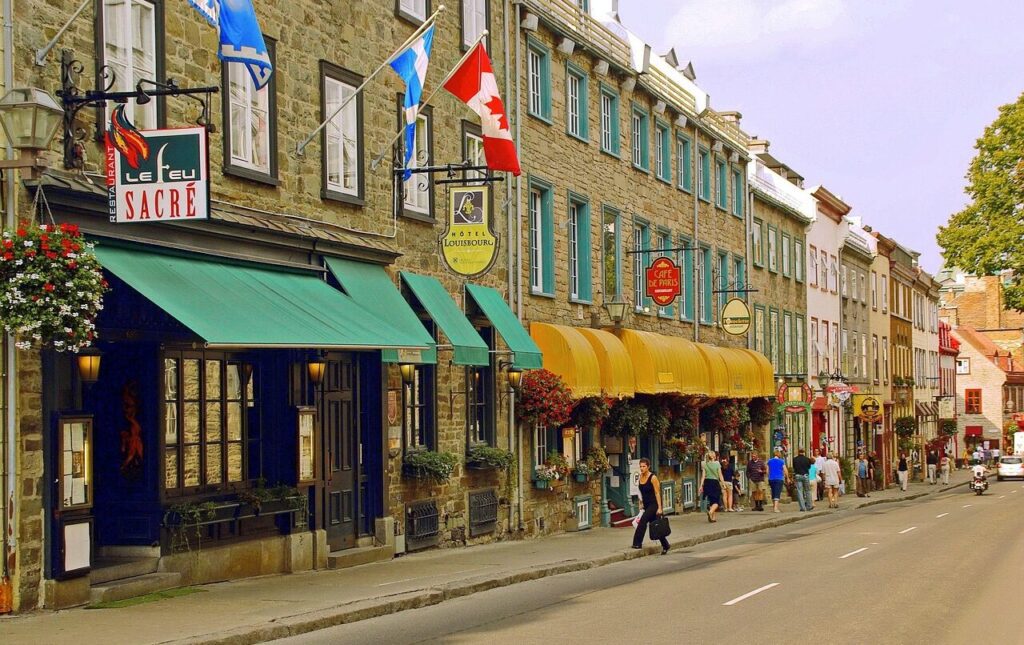 Street scene in Quebec, Canada. Pic Dezalb Pixabay